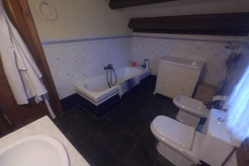 Casa En El Campo Con Encanto 알만사 외부 사진